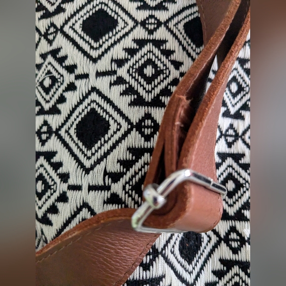 NWT Mercado Global Brocade Matea Handwoven Weekender - Picture 8 of 8